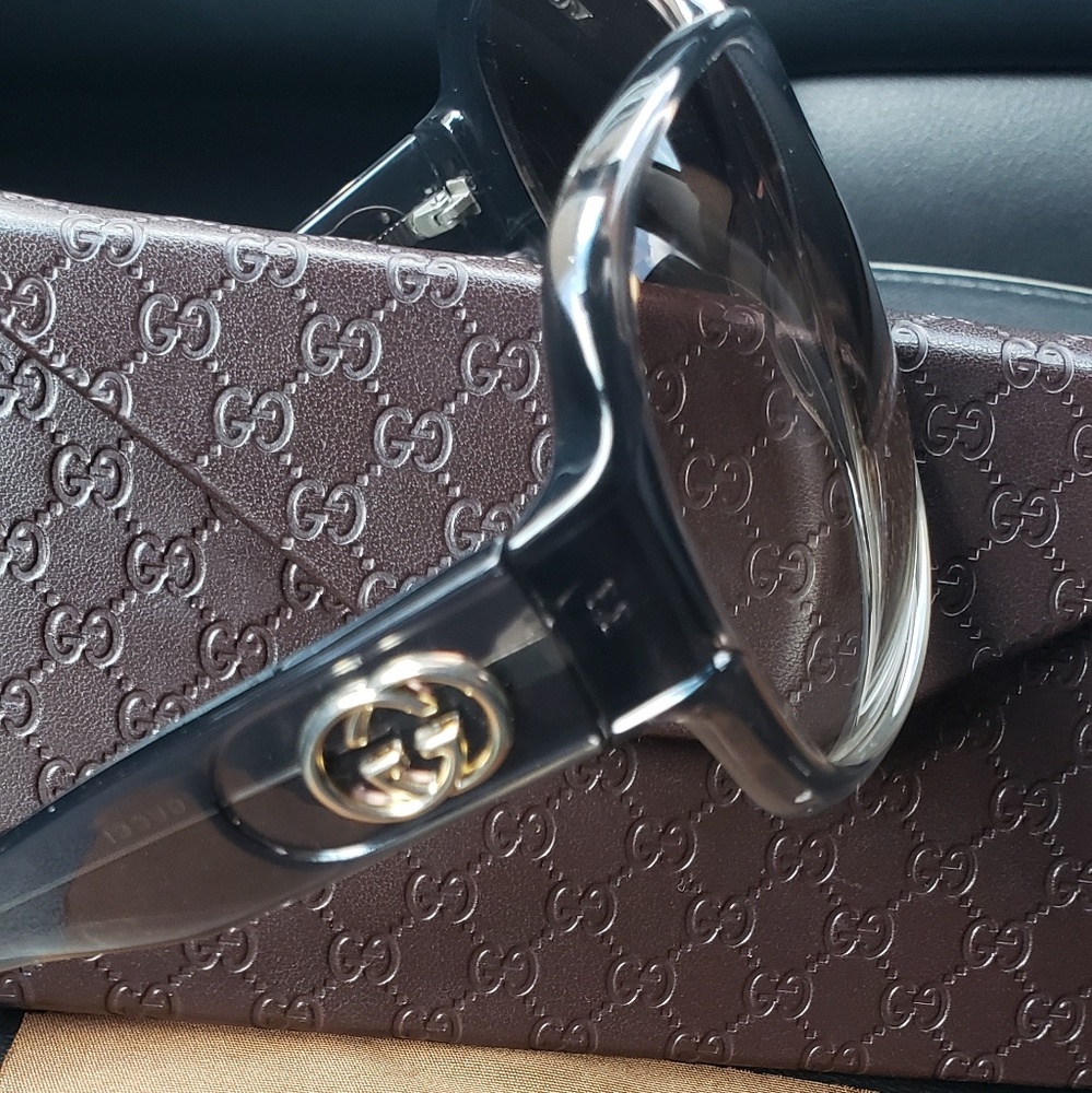 Gucci Sunglasses - Picture 2 of 6
